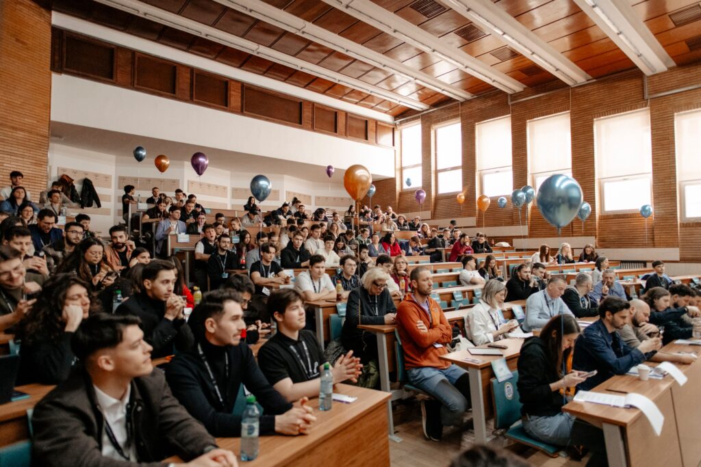 O nouă ediție Innovation Labs: 41 de echipe s-au calificat în programul Innovation Labs 2026, în urma celui mai amplu Hackathon național! 3 GSC 0655 resized